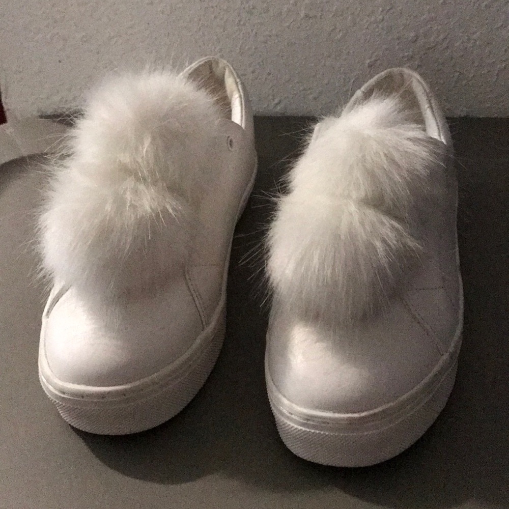 Sam Edelman Pom Sneakers size 7